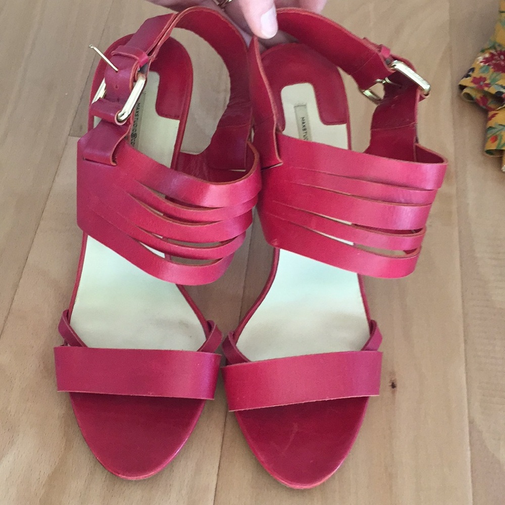 MAXSTUDIO Red Leather High Heels